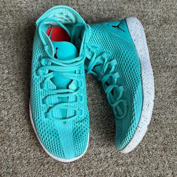 Jordan Reveal Hyper Turquoise - Picture 3 of 10